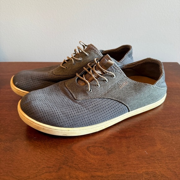 OluKai Gray Sneakers Nohea Moku Size 10 - Picture 1 of 6